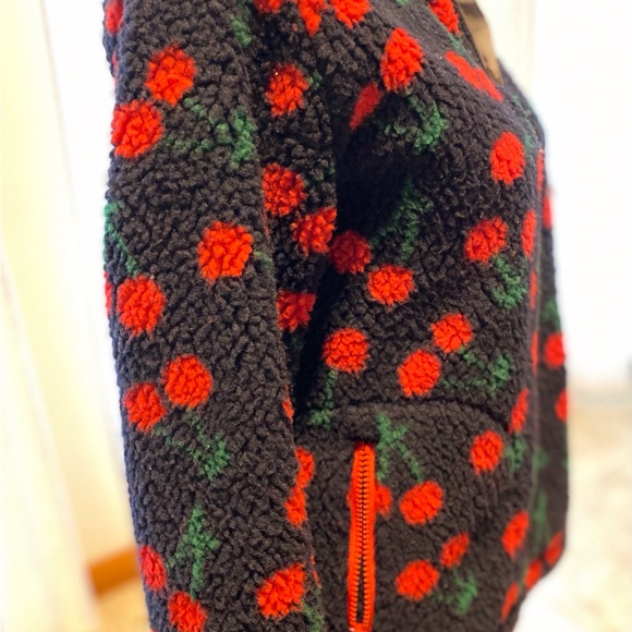 Crewcuts Pull-Over Jacket. Girls Size 14
Looks great over a turtleneck-so comfy - Picture 5 of 9